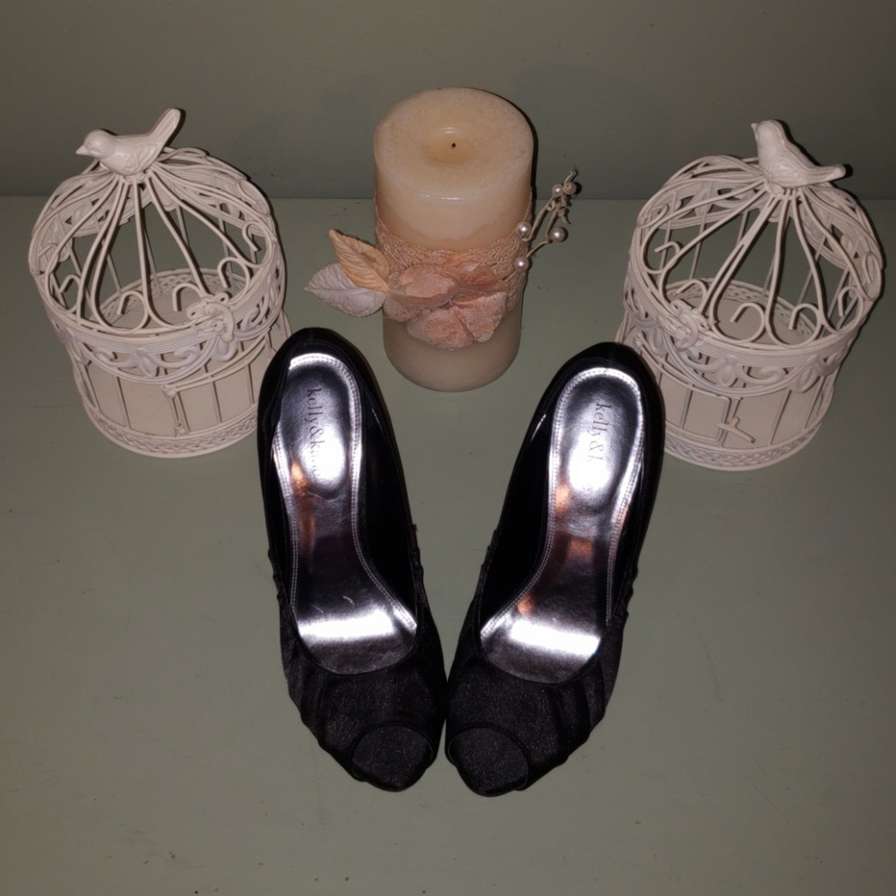 Kelly & Katie peep toe heels